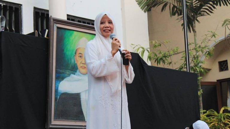 Nyai Hj. Ida Rufaida Ali: Ibu itu Telaten dan Tangguh