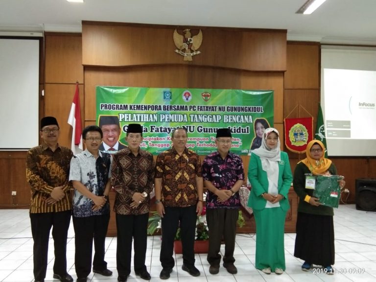 PELATIHAN PEMUDI TANGGAP BENCANA (Program kemenpora bersama PC Fatayat NU Gunungkidul)